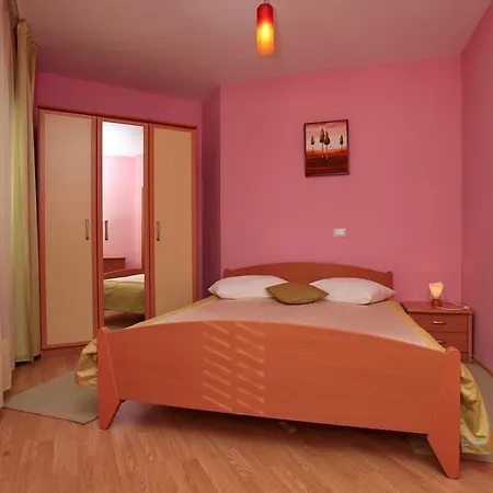 Obala 2 - 2 Apartament *